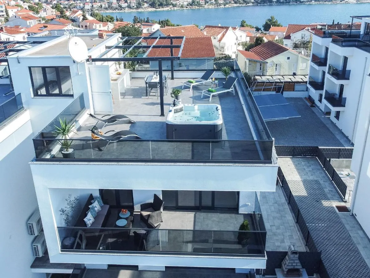 Penthouse Adriatic Blue Apartment Trogir 0*,